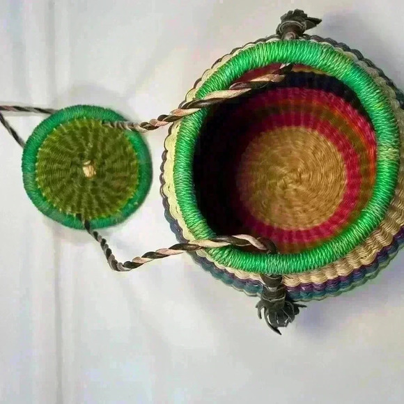HANDMADE African Market Bucket Purse Bag Handwoven Sliding Top Crossbody Strap - Picture 4 of 7